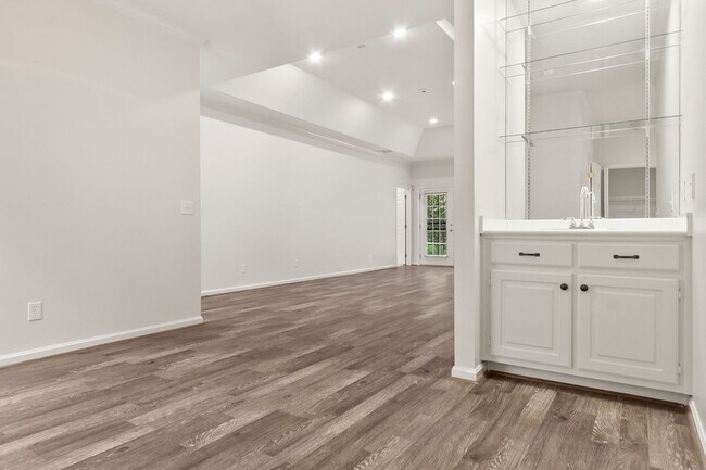 Building Photo - Verner School Zone - Fox Ridge Subdivision