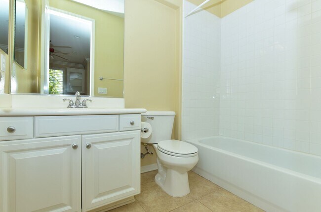 Building Photo - 6941 Waters End Dr