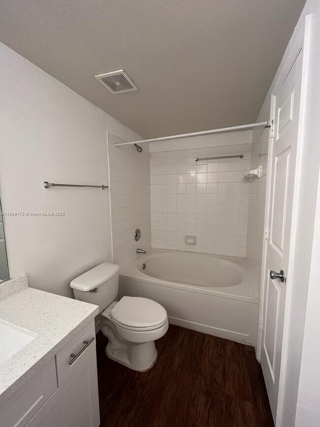 Building Photo - 215 SW 117th Terrace
