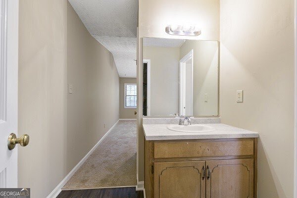 Building Photo - 114 Oak Cir S