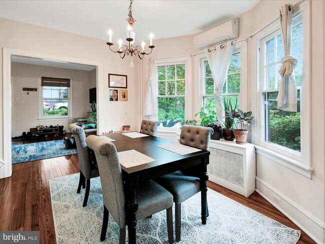 Building Photo - 3 Bells Mill Rd