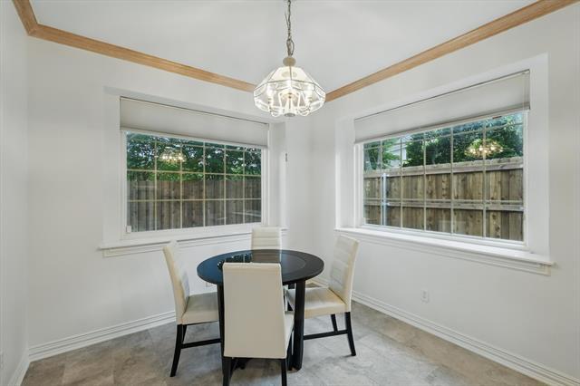 Building Photo - 2413 Oak Brook Dr