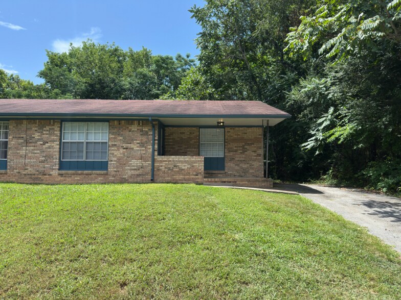Primary Photo - 8726 Millard Lee Ln