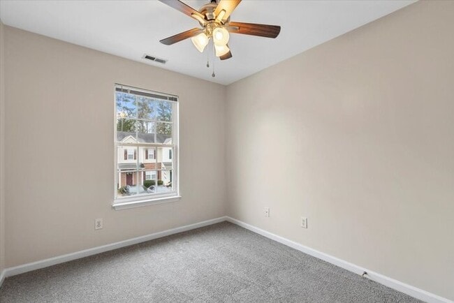 Building Photo - ***Coming Soon!!!***NE Raleigh Townhome For Rent