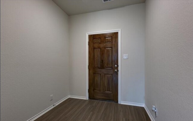 Building Photo - BEAUTIFUL NEW CONSTRUCTION IN HIDDENBROOKE