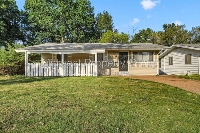 Building Photo - 727 Shepley Dr
