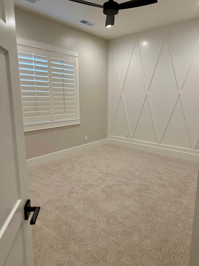 Building Photo - 5 Bedroom Home In Washington Fields