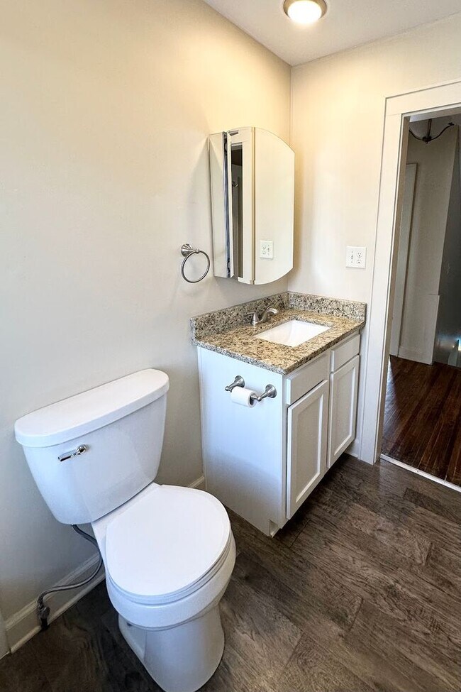 Building Photo - 66 W California Ave