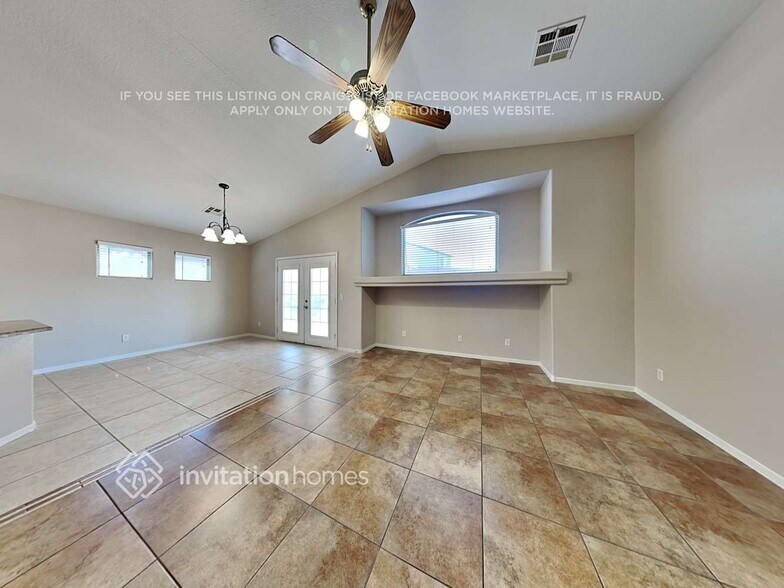 Building Photo - 5745 Oasis Ridge St