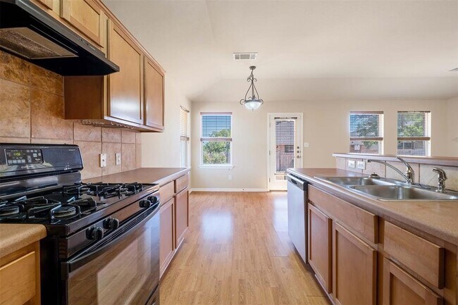 Building Photo - 9400 Morgan Creek Dr
