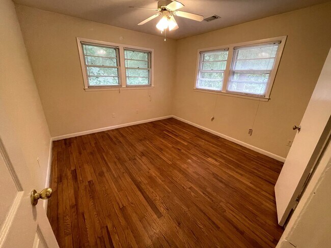 Building Photo - Five Points 5br House - FALL 2026 PRELEASE