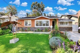 Building Photo - 647 W Montecito Ave