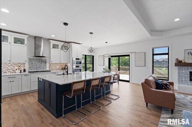 Building Photo - 6817 Timber Ct