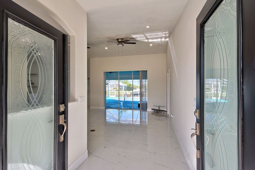 Building Photo - 9310 Rosebud Cir