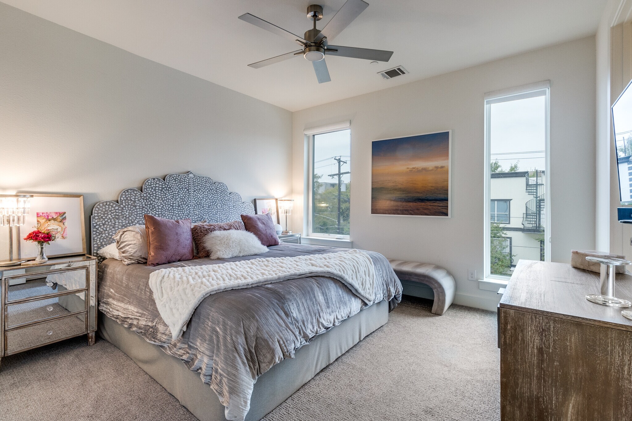 Building Photo - 5703 Lindell Ave