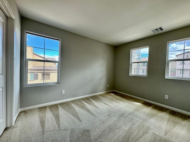 Building Photo - Cadence Home For Rent! City/Strip View, Roof Top Sky Deck!
