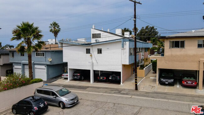 Building Photo - 7838 W Manchester Ave
