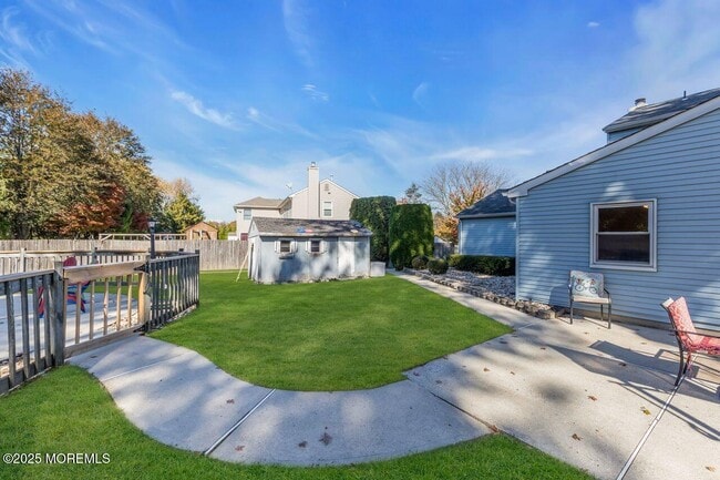 Building Photo - 9 Cherry Hill Ln