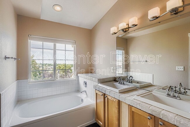 Building Photo - 2855 Rock Creek Cir