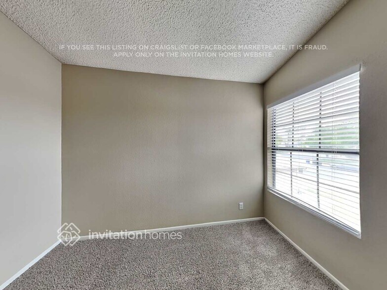 Building Photo - 7886 Pinyon Ave