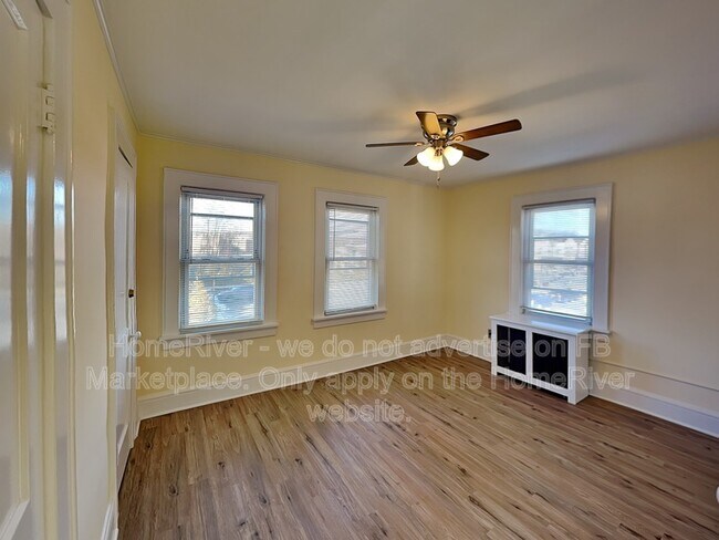 Building Photo - 289 Hilton Ave