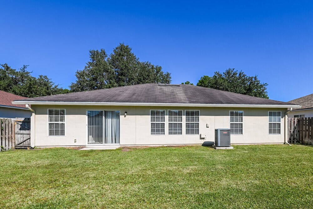 Building Photo - 9016 Redtail Dr