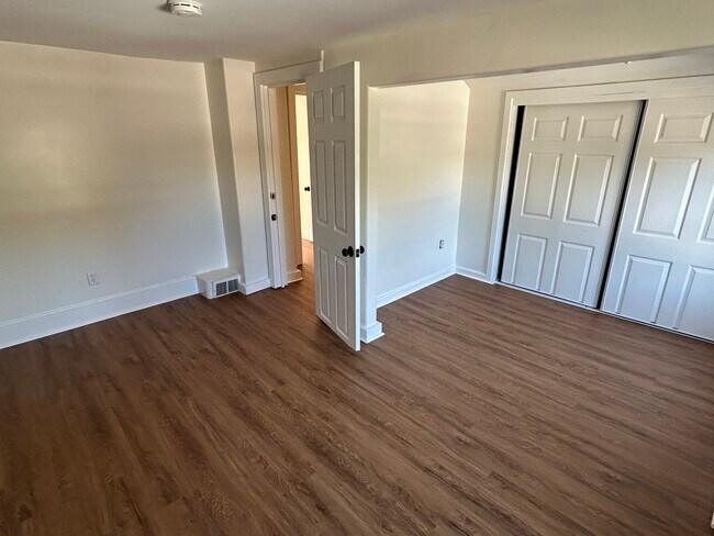 Building Photo - 1925 S State St