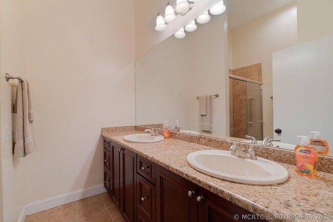 Building Photo - 1487 Windship Cir