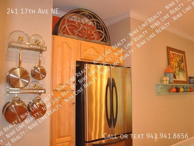 Building Photo - 241 17th Ave NE