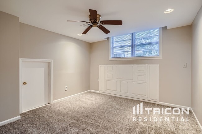 Building Photo - 455 Huntington Dr