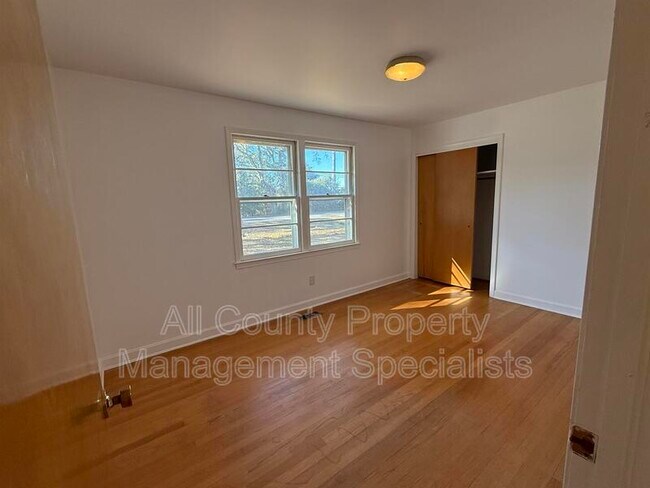 Building Photo - 1255 Robert Dinkins Rd