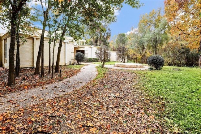 Building Photo - 415 White Wing Ln