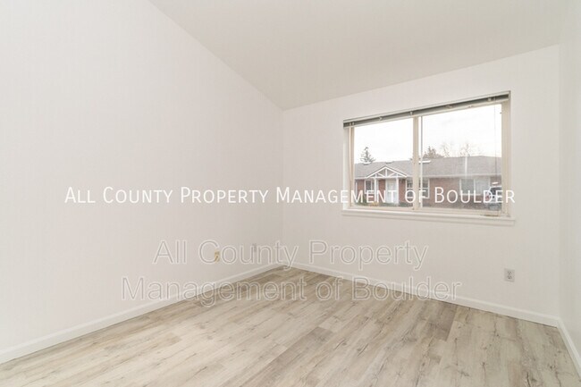 Building Photo - 4390 Laguna Pl