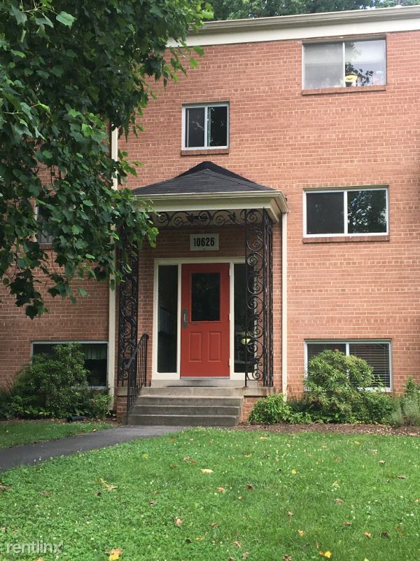 Primary Photo - 1 br, 1 bath Condo - 10626 Weymouth St