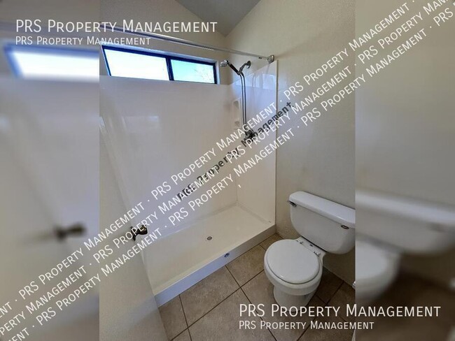 Building Photo - Single Story Phoenix Home Available Februa...