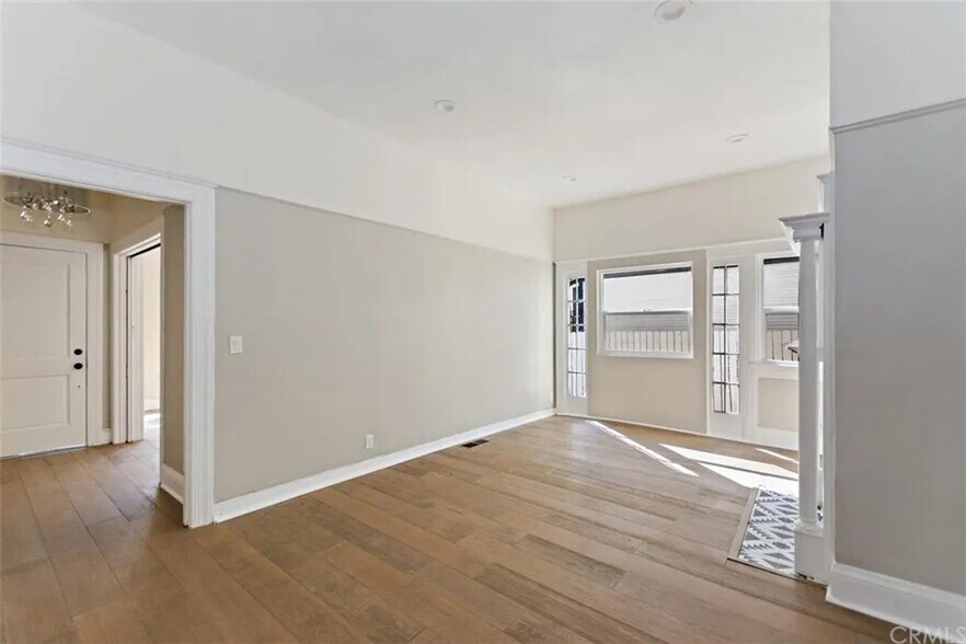 Building Photo - 1705 S Burlington Ave