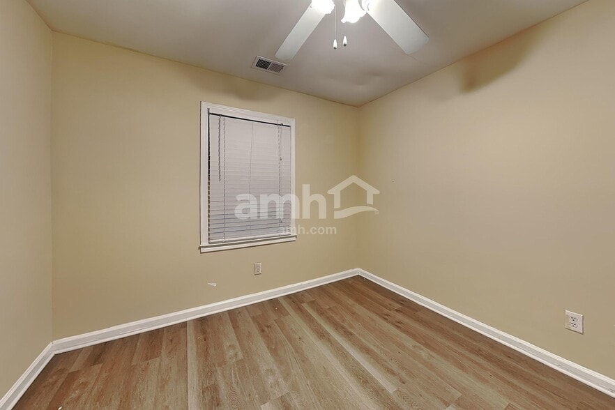 Building Photo - 3150 Parfait Pl