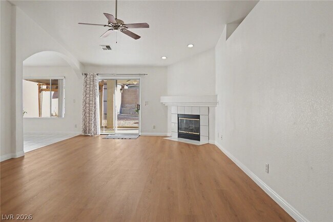 Building Photo - 6671 E Walnut Canyon Dr