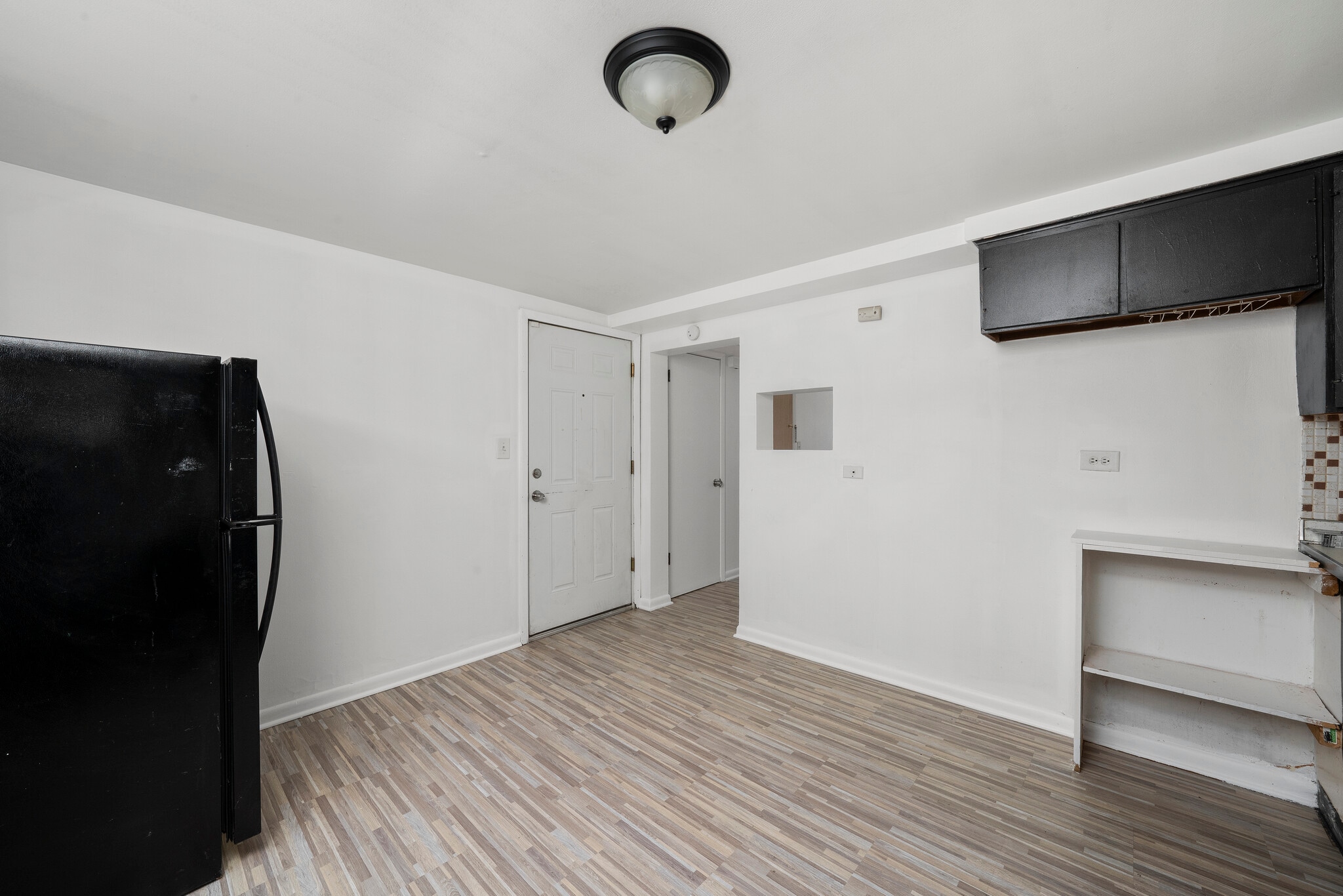 Kitchen - 1914 N 18th Ave
