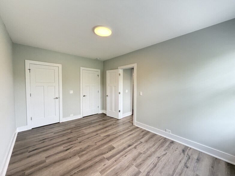 Building Photo - 730 Judson Ave