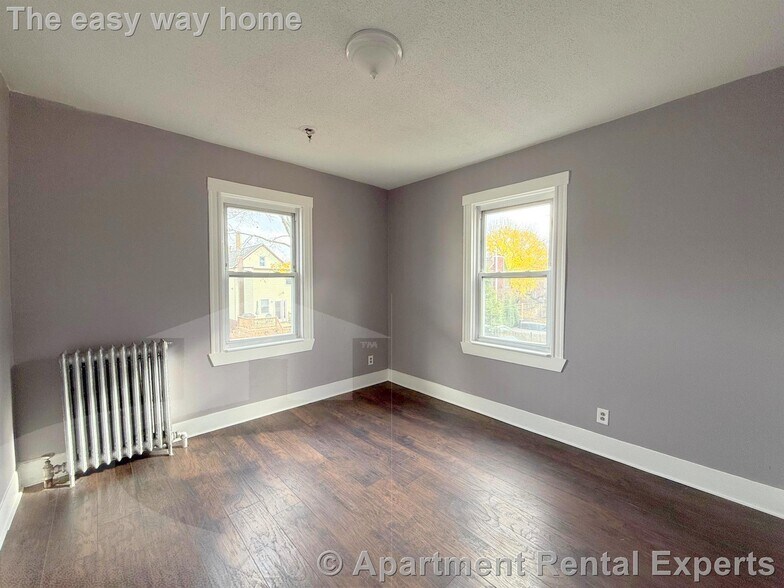 Building Photo - 196 Sherman St