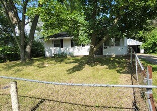 Building Photo - Charming 3-Bedroom Home with Modern Amenities
