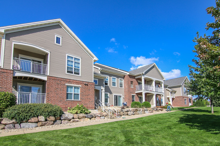 Building Photo - Prairie Grove