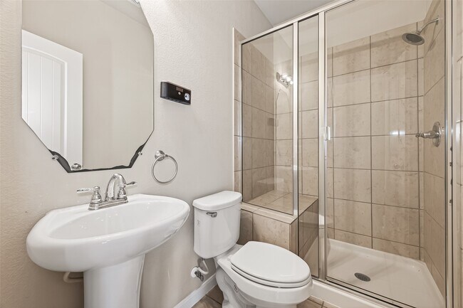 Building Photo - 19662 Little Pine Ln