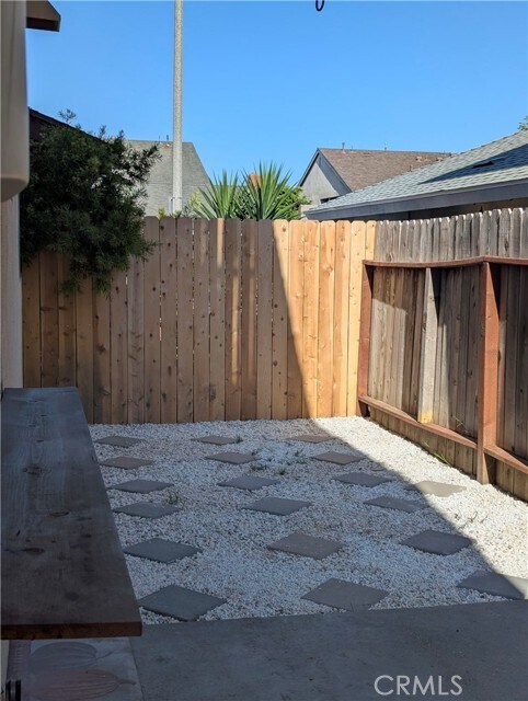 Building Photo - 17031 Pinehurst Ln