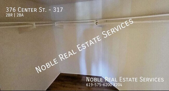 Building Photo - 376 Center St