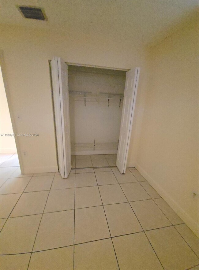 Building Photo - 4320 SW 138th Ct