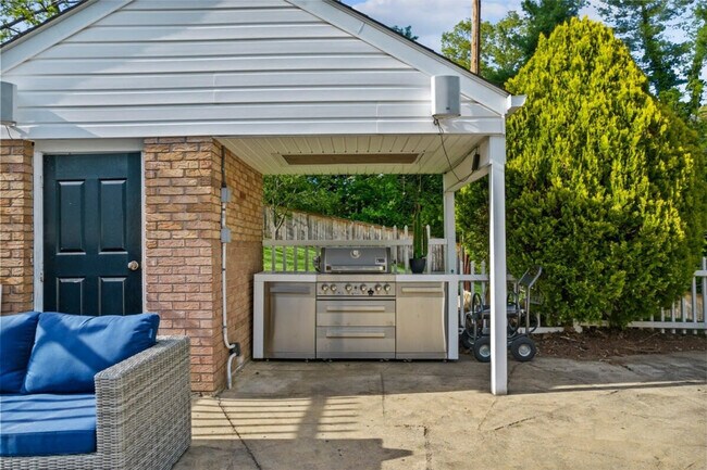 Building Photo - 75 State Rd 1441