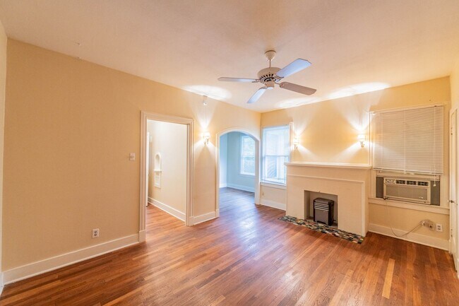 Building Photo - 112 E Norwood Ct