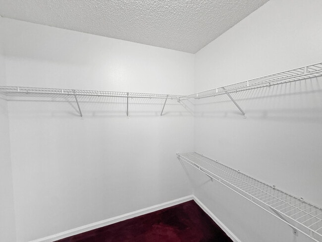 Building Photo - 4866 SW 32nd Terrace